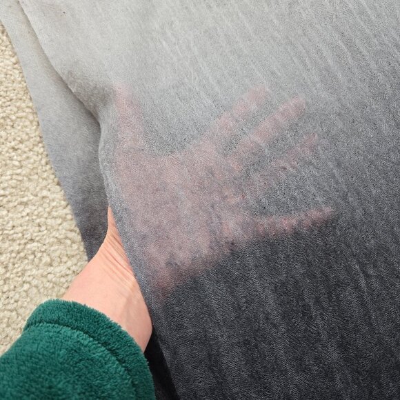 NWOT Cashmere Gradient Black & Grey Lightweight Scarf Ombre - Picture 9 of 10